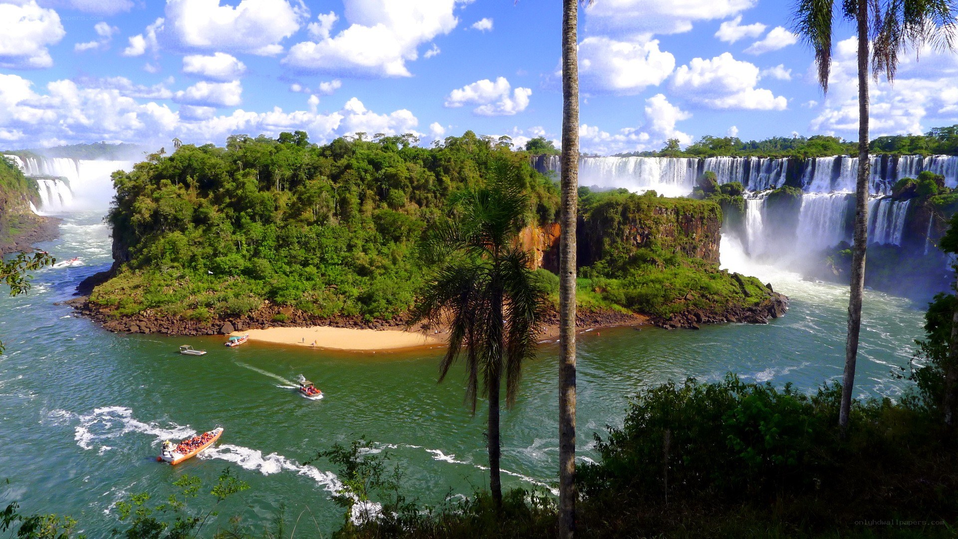 Iguazu Falls scenic view