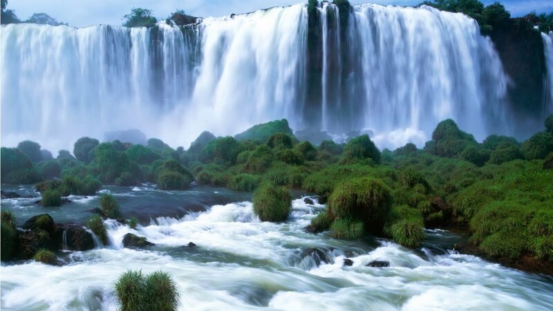 Iguazu Falls Waterfall — Green, Dramatic, Afternoon, Photograph, River