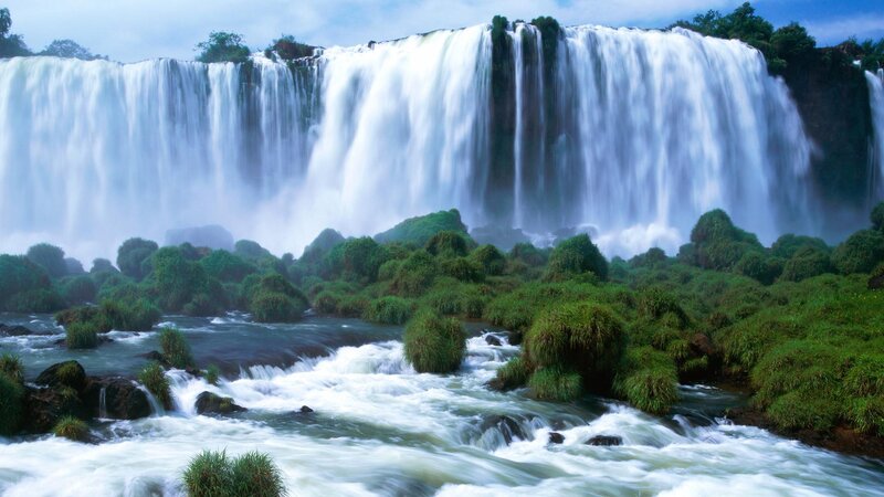 Iguazu Falls Waterfall — Green, Dramatic, Afternoon, Photograph