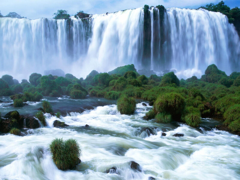 Iguazu Falls Waterfall — Green, Powerful