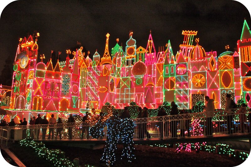 Illuminated Castle Display — Red