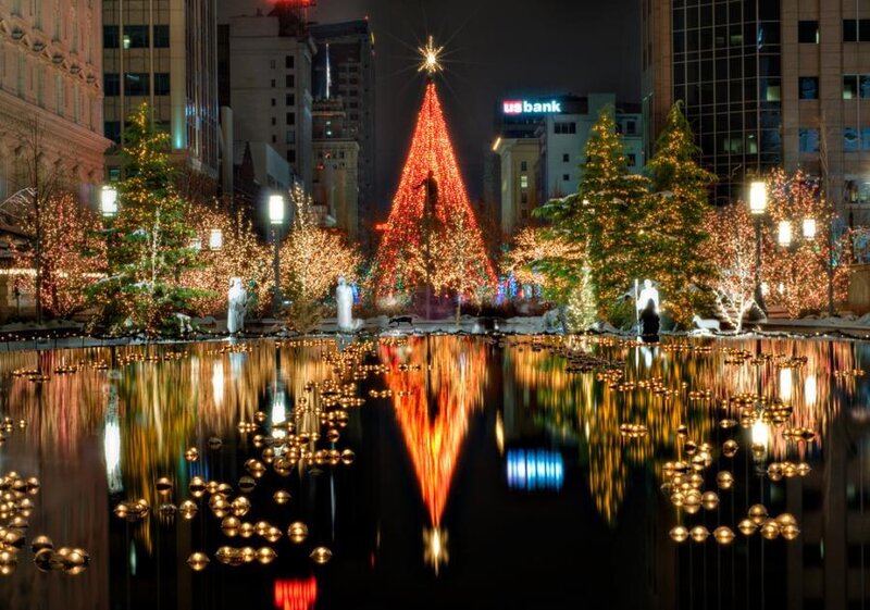 Illuminated Christmas Tree — Red, Festive