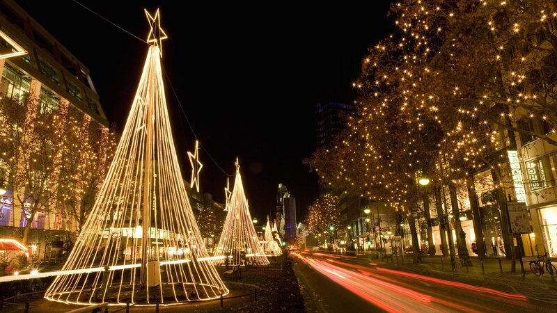 Illuminated Christmas Trees — Yellow