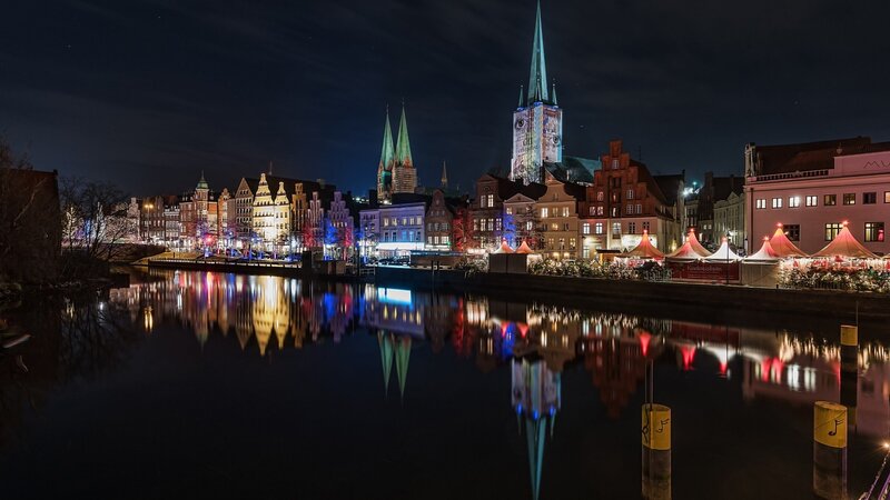 Illuminated City at Night — Black