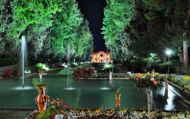 Illuminated Garden at Night — Green, Serene