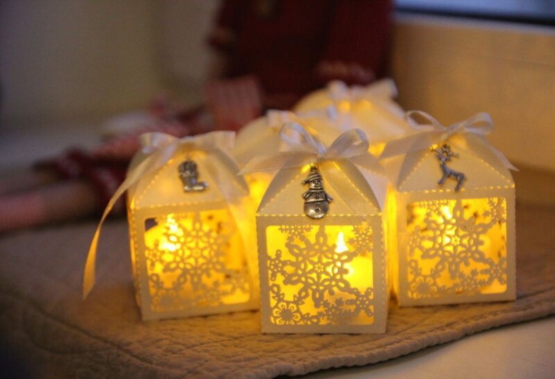Illuminated Lanterns — White
