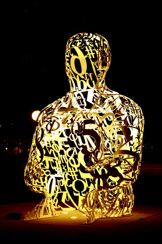 illuminated letter sculpture