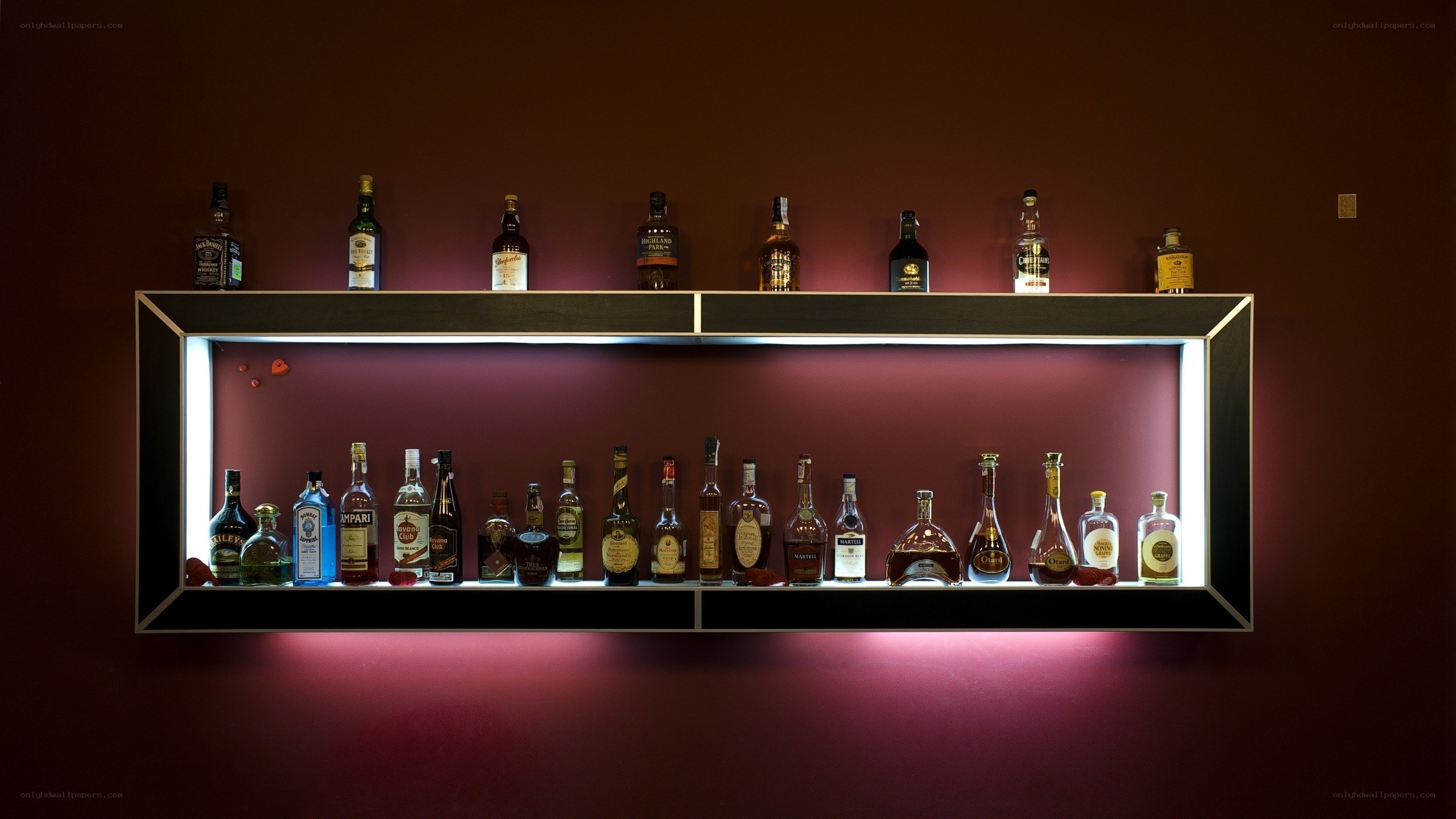 illuminated liquor shelf display