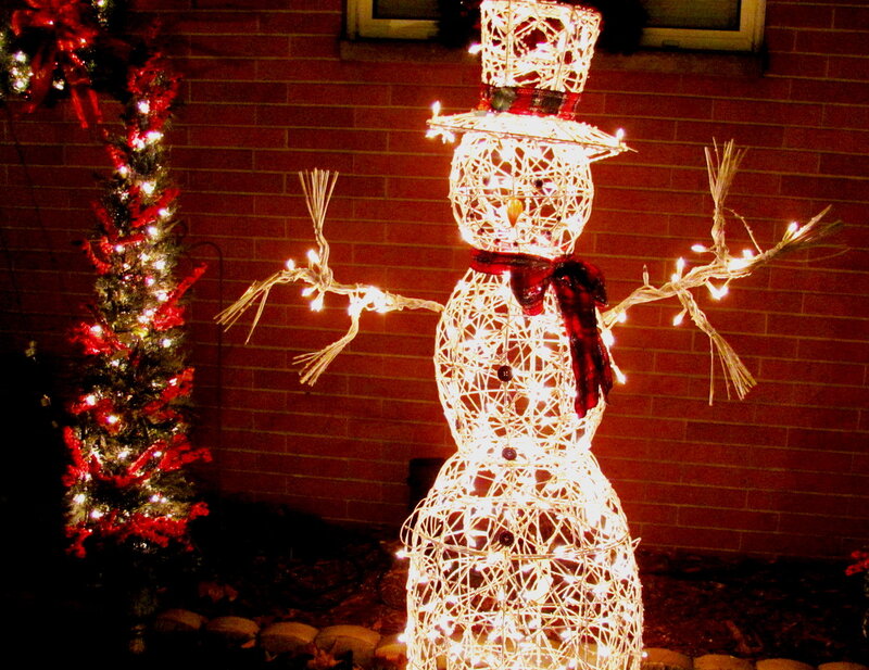Illuminated Snowman Figure — White