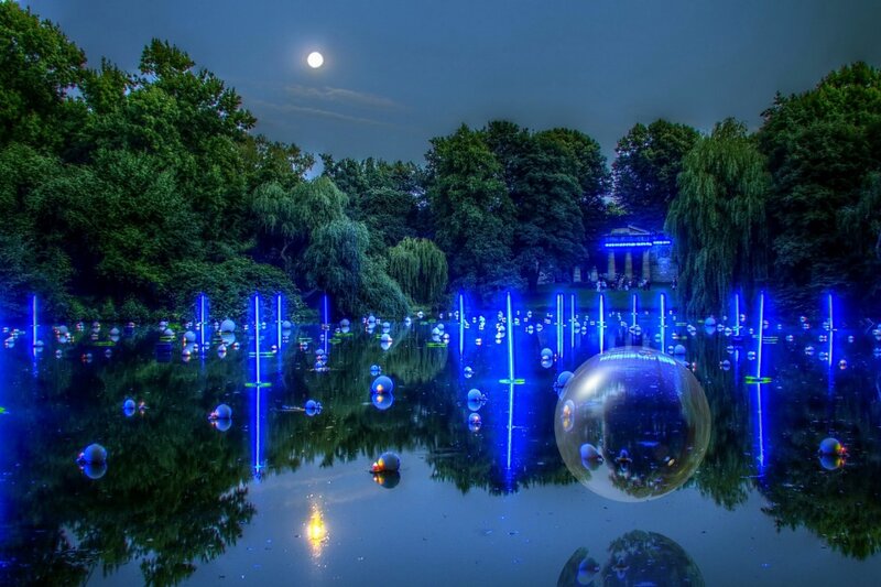 Illuminated Spheres in Pond