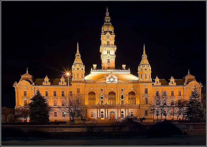 Illuminated Town Hall — Yellow