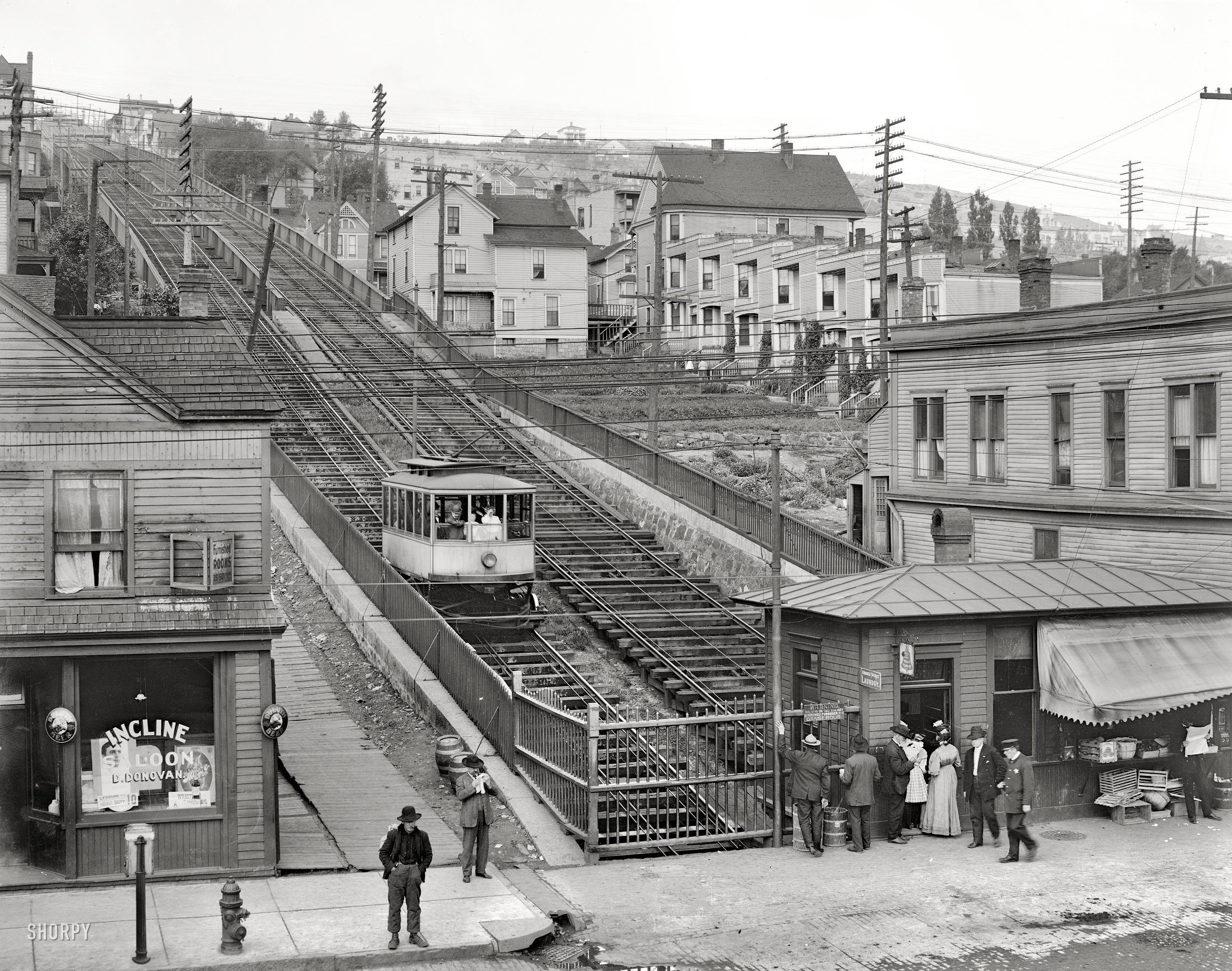 Incline railway in a city