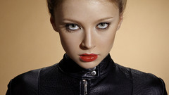 Actress Elisabeth Harnois