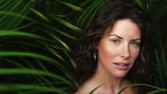 Actress evangeline lilly woman