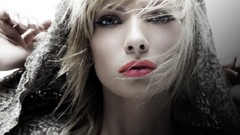 Actress Jaime Pressly selective