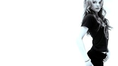 Actress mena suvari monochrome