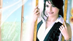 Actress models prachi desai
