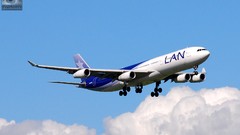 Aircraft airliners Airbus A340