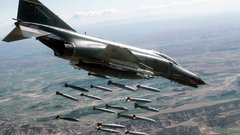 Aircraft bombs military F-4