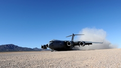 Aircraft c-17 globemaster