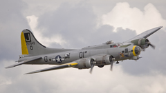 Aircraft military bomber B-17