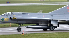 Aircraft War fight Europe Taxi military landing sweden Saab 