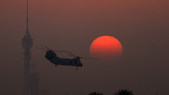 Aircrafts Helicopters vehicles chinook