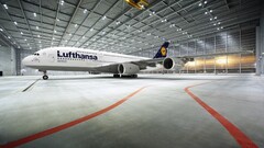 airplane Airbus A380 Lufthansa hangar vehicle