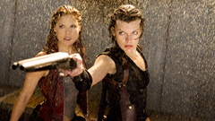 Ali Larter Milla Jovovich