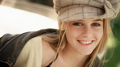 Alicia Silverstone