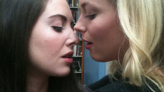 Alison brie gillian jacobs