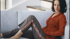 Alizée feet barefoot