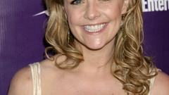 Amanda tapping