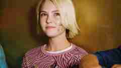 Annasophia robb woman