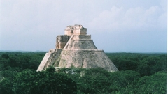 Arche pyramids Mexico ruins