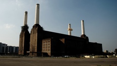 Architecture power plants pigs