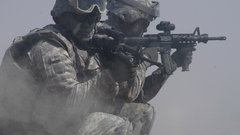 Army soldiers m4 Aimpoint