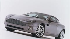 Aston Martin V12 Vanquish
