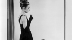 Audrey hepburn grayscale Breakfast