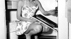 Audrey Hepburn grayscale monochrome