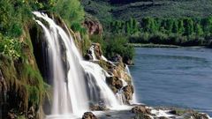 Autumn idaho waterfalls rivers