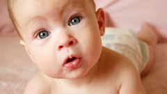 Bebe meses delivered high