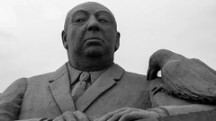 Birds grayscale Alfred Hitchcock sand sculptures