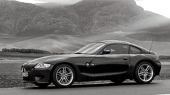 Black and white monochrome 2006 bmw z4 Coupé BMW Z4 Coupe
