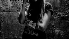 Black and white woman punk Celebrity Avril Lavigne blondes 