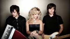 Black band woman guitars blondes the band perry accordion 