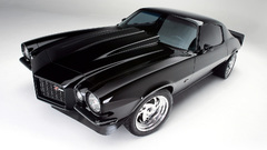 Black chevrolet camaro