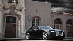 Black clouds window front Rolls Royce hotels Rolls Royce Ghost