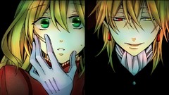 Blondes green eyes heterochromia