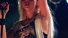 Blondes taylor momsen the pretty reckless